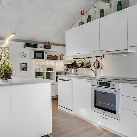 Lovely Renovated With A Wilderness Bath And Fenced Grounds * Vesløs