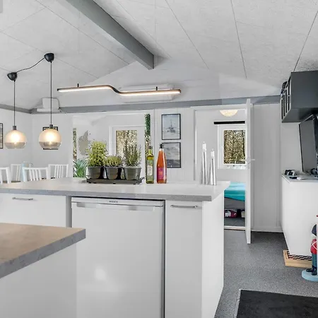 Σπίτι διακοπών Lovely Renovated With A Wilderness Bath And Fenced Grounds *