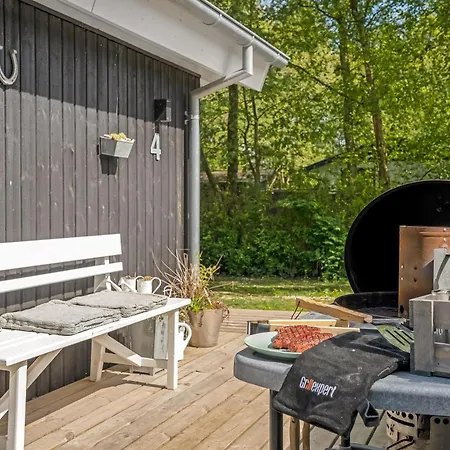 Σπίτι διακοπών Lovely Renovated With A Wilderness Bath And Fenced Grounds Vesløs