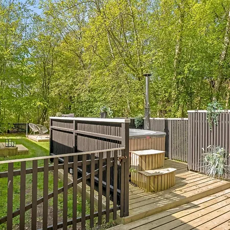 Lovely Renovated With A Wilderness Bath And Fenced Grounds Σπίτι διακοπών Vesløs