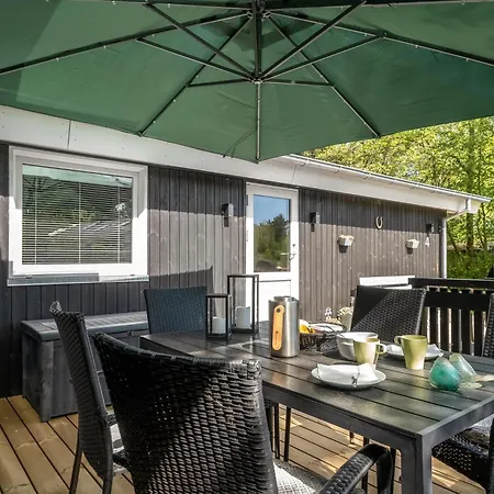 Lovely Renovated With A Wilderness Bath And Fenced Grounds Σπίτι διακοπών *