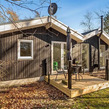 Σπίτι διακοπών Lovely Renovated With A Wilderness Bath And Fenced Grounds Vesløs